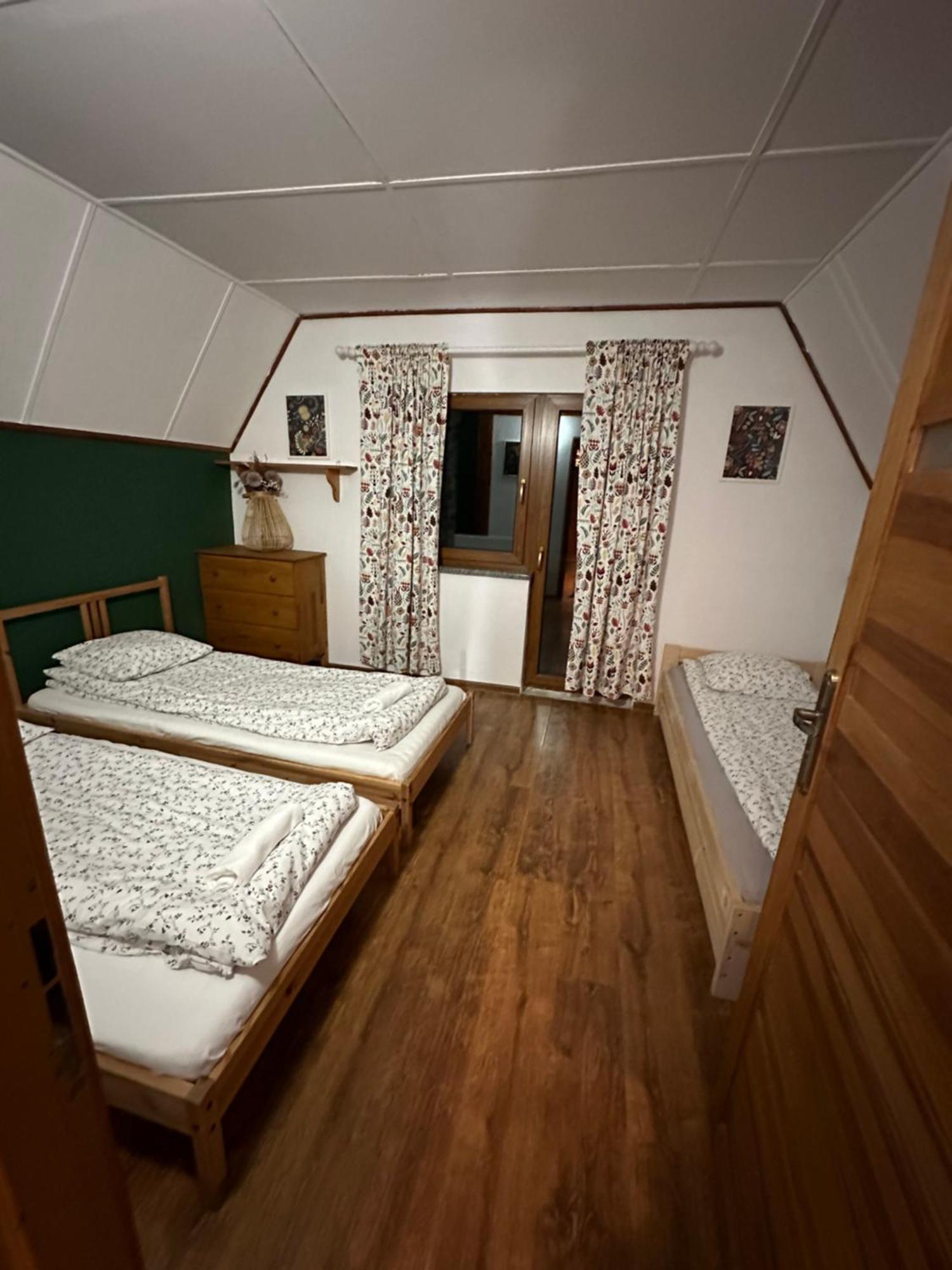 Jozka Max 15 Os Sauna Jacuzzi *
